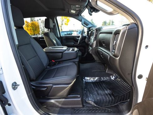 Used 2024 Chevrolet Silverado 2500 Custom w/ Custom Value Package image 26