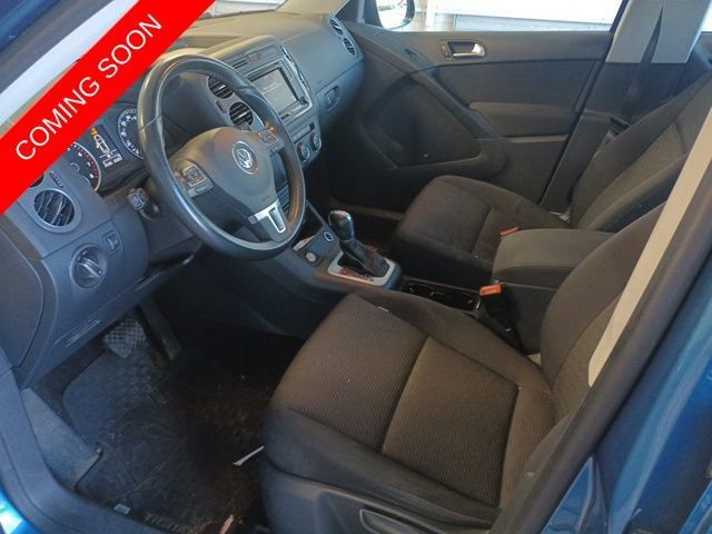 Used 2017 Volkswagen Tiguan Limited w/ Premium Package FWD image 9