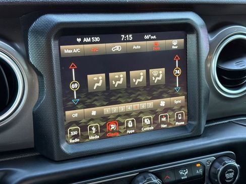 Used 2019 Jeep Wrangler Unlimited Rubicon AWD/4WD image 25