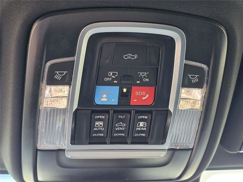 New 2026 RAM 2500 Laramie w/ Night Edition AWD/4WD image 18