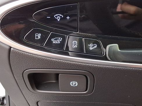 Certified 2026 Genesis Electrified GV70 AWD/4WD image 26