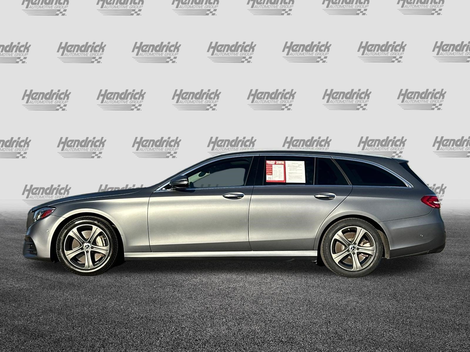 Used 2017 Mercedes-Benz E 400 4MATIC Wagon image 8