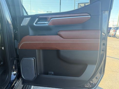 Used 2023 GMC Sierra 1500 Denali Ultimate image 33
