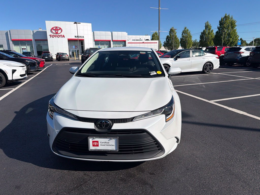 Certified 2025 Toyota Corolla LE FWD image 2