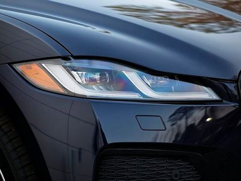 New 2026 Jaguar F-PACE R-Dynamic S image 16