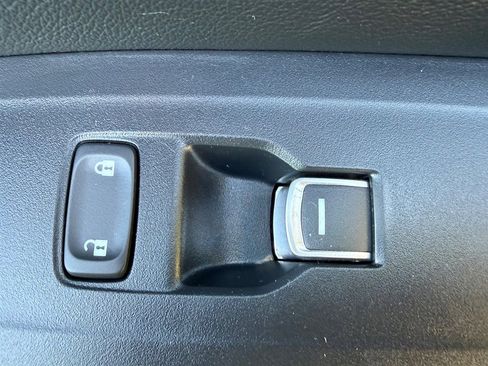 Used 2019 Honda Accord LX image 24