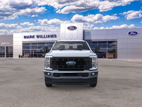 New 2026 Ford F250 XL w/ XL Chrome Package AWD/4WD image 6