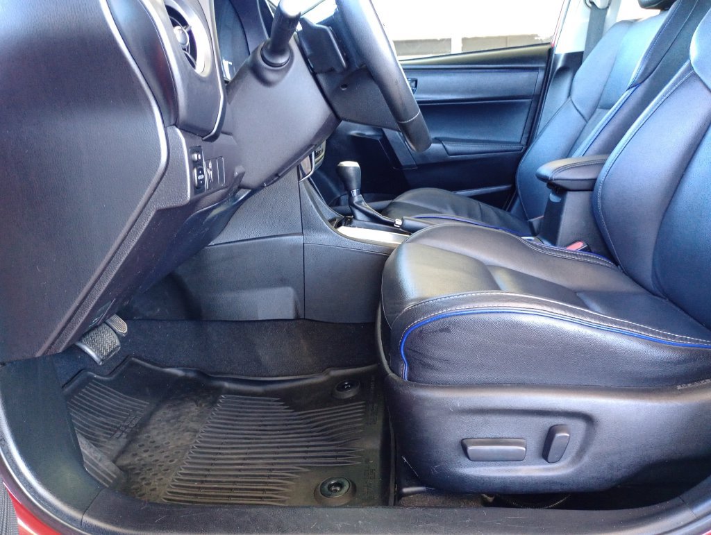 Used 2019 Toyota Corolla XSE FWD image 10