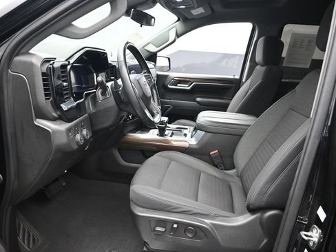 Used 2023 Chevrolet Silverado 1500 RST AWD/4WD image 11
