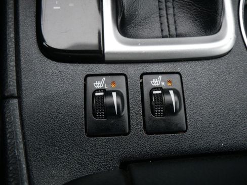 Used 2019 Toyota Highlander XLE image 19