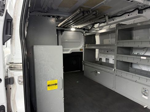 Used 2020 Ford Transit 250 Low Roof RWD image 18
