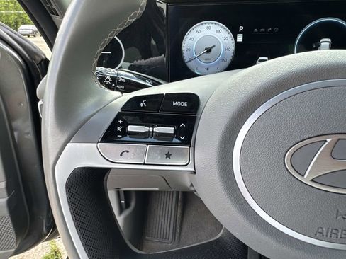 Used 2025 Hyundai Elantra SEL image 41