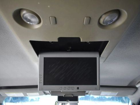 Used 2007 Nissan Titan SE w/ SE Popular Pkg w/ Pwr Bench RWD image 23