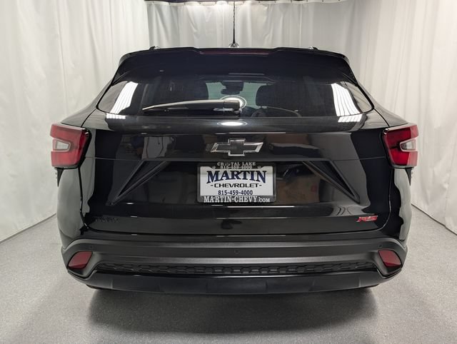 Used 2025 Chevrolet Trax RS w/ Sunroof Package FWD image 4