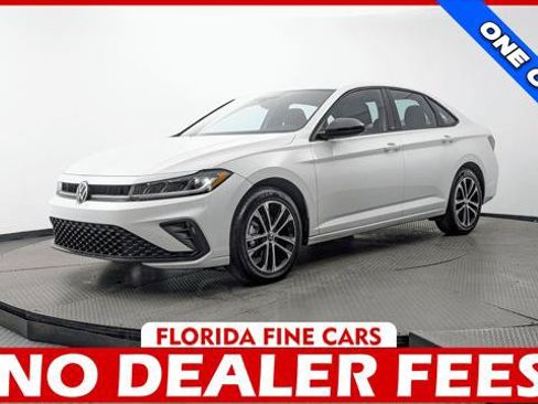 Used 2025 Volkswagen Jetta Sport FWD image 1