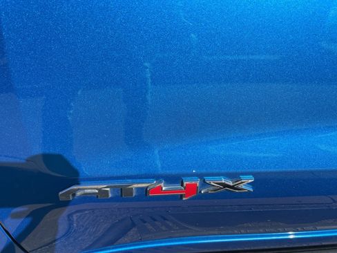 Used 2022 GMC Sierra 1500 AT4X image 10