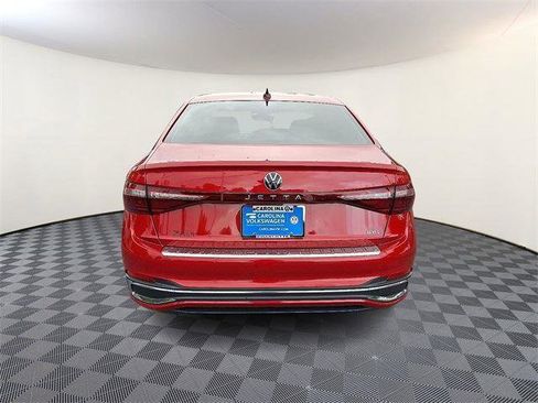 New 2025 Volkswagen Jetta SEL image 5