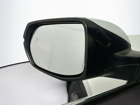 Used 2020 Honda CR-V Touring image 16