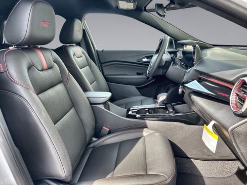 New 2026 Chevrolet Trax RS FWD image 33