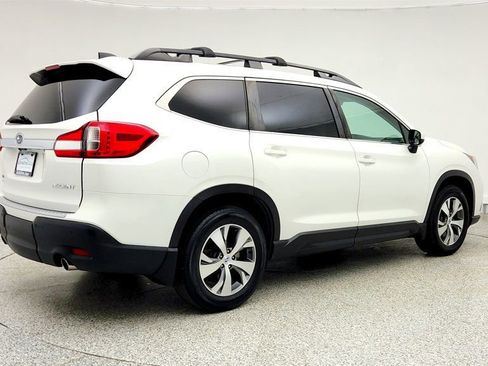 Used 2019 Subaru Ascent Premium image 5