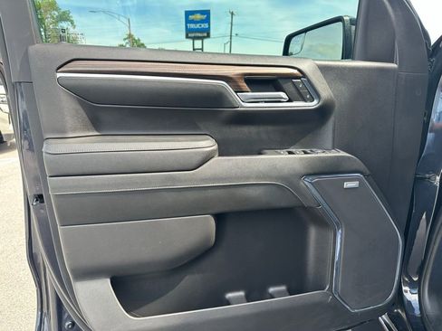 Used 2024 Chevrolet Silverado 1500 LT Trail Boss w/ Convenience Package II AWD/4WD image 31