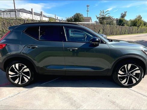 New 2026 Volvo XC40 B4 Plus w/ Protection Package Premier image 22