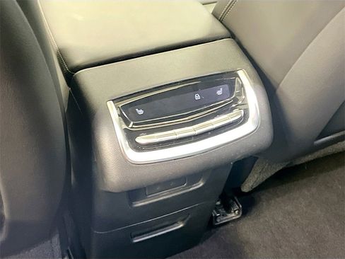 Used 2024 Cadillac XT6 Sport w/ LPO, ONYX Package image 27