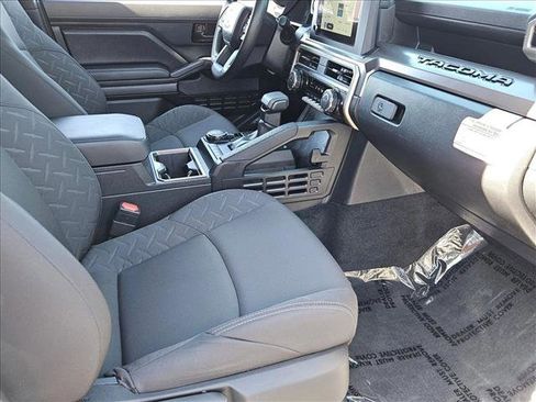 Certified 2026 Toyota Tacoma SR5 AWD/4WD image 24