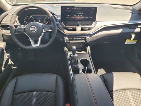 New 2026 Nissan Altima 2.5 SR FWD image 10