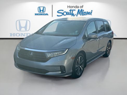 Used 2023 Honda Odyssey Touring image 3