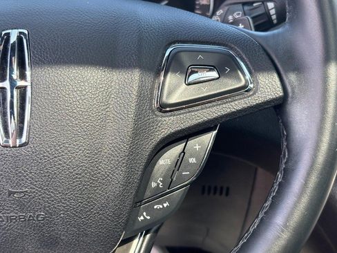 Used 2015 Lincoln MKC FWD w/ Equipment Group 101A Select image 18