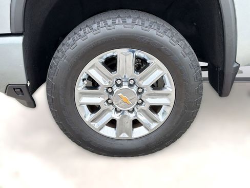 Certified 2024 Chevrolet Silverado 2500 High Country w/ Technology Package image 12