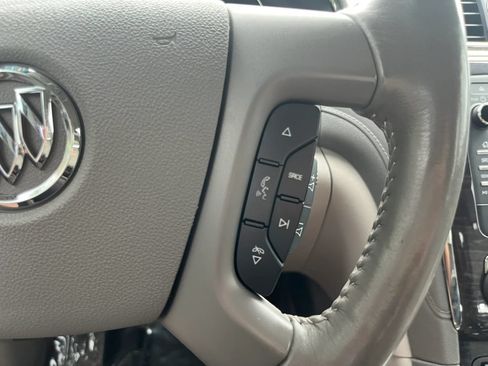 Used 2017 Buick Enclave Premium AWD/4WD image 16