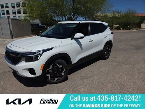 Used 2024 Kia Seltos EX AWD/4WD image 1