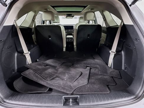 Used 2025 Kia Sorento SX image 26