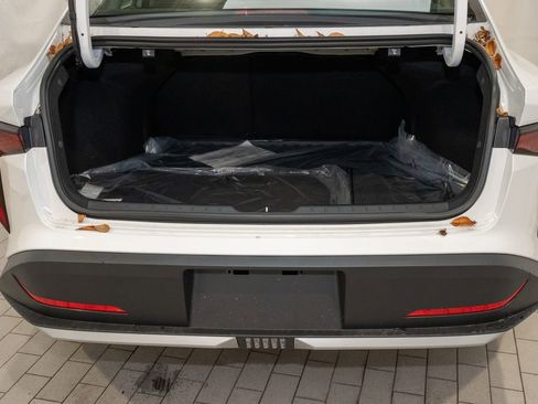 New 2025 Kia K4 LXS image 6