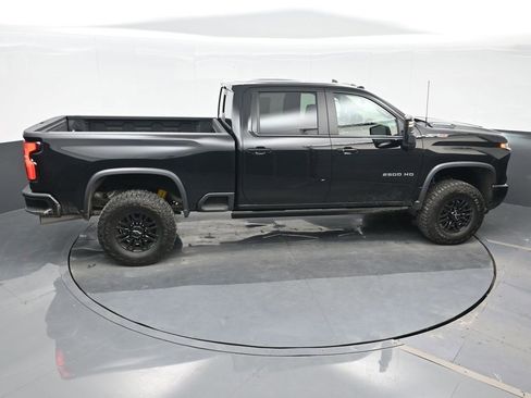 Used 2024 Chevrolet Silverado 2500 ZR2 image 22