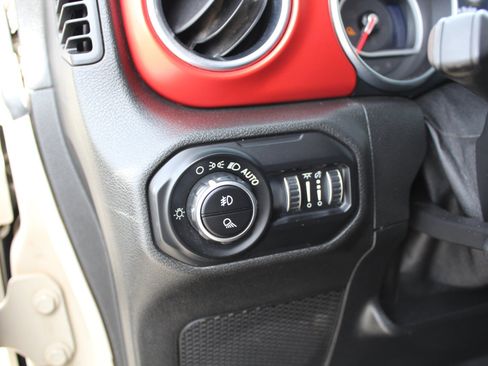 Used 2020 Jeep Gladiator Rubicon image 47