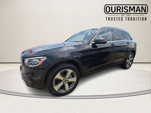 Used 2022 Mercedes-Benz GLC 300 4MATIC w/ Premium Package Lite image 2