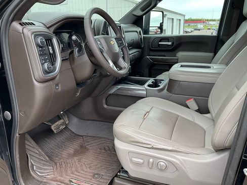 Certified 2022 Chevrolet Silverado 3500 LTZ w/ LTZ Premium Package AWD/4WD image 2