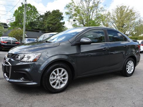 Used 2019 Chevrolet Sonic LT image 2