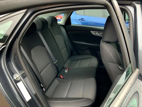 Certified 2023 Kia Forte LXS image 18