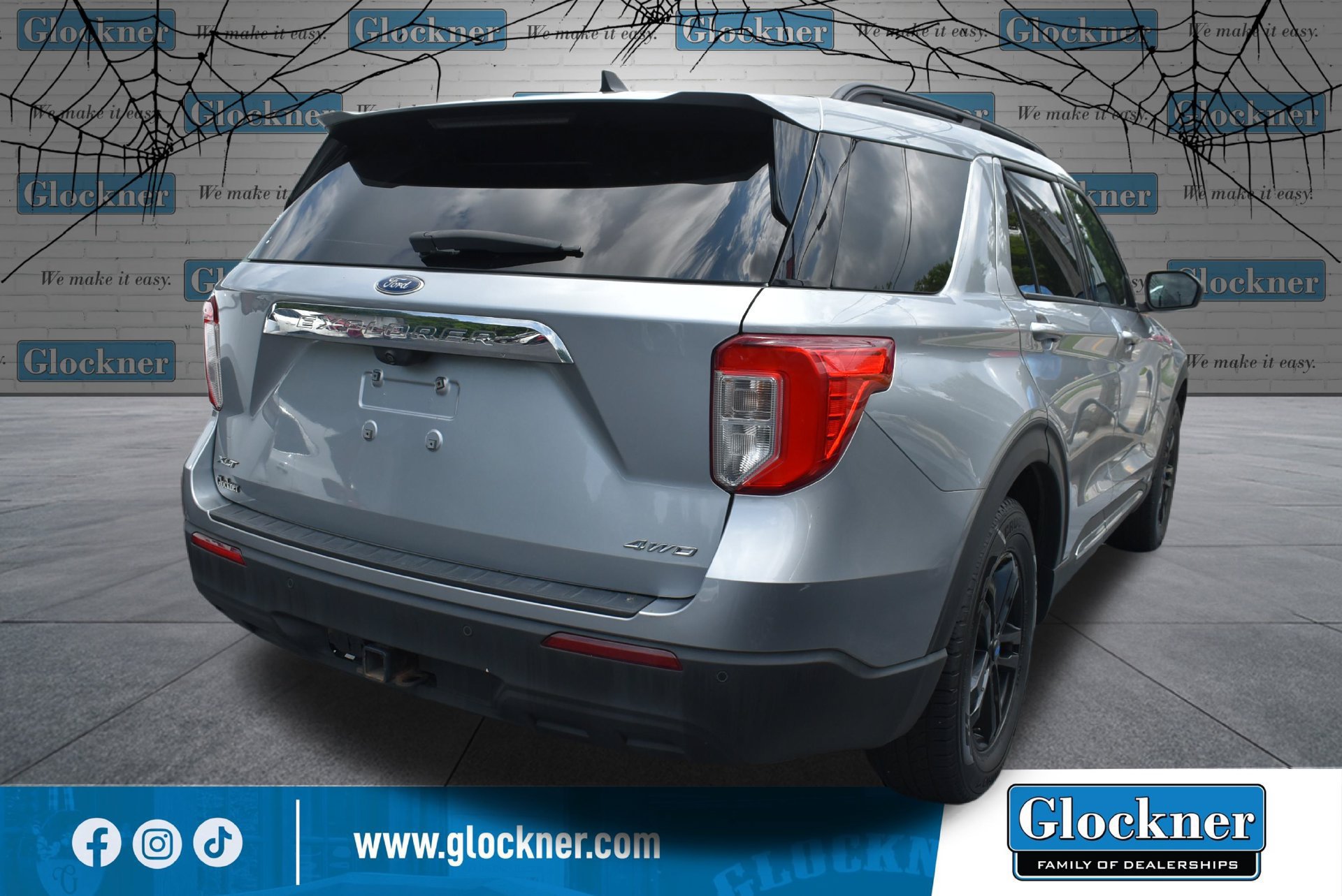 Used 2022 Ford Explorer XLT w/ Class IV Trailer Tow Package AWD/4WD image 6