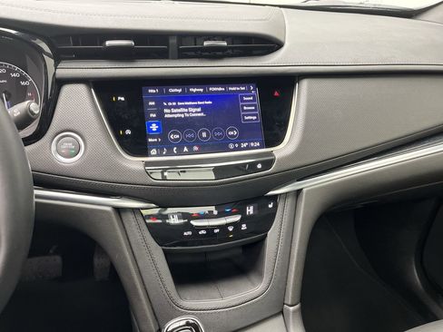 Certified 2025 Cadillac XT5 Premium Luxury image 19