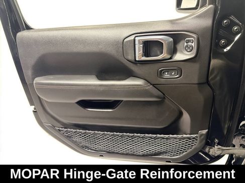 Used 2023 Jeep Wrangler Unlimited Rubicon 392 w/ Xtreme Recon 35" Tire Package AWD/4WD image 21