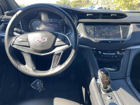 Used 2021 Cadillac XT5 Luxury image 14