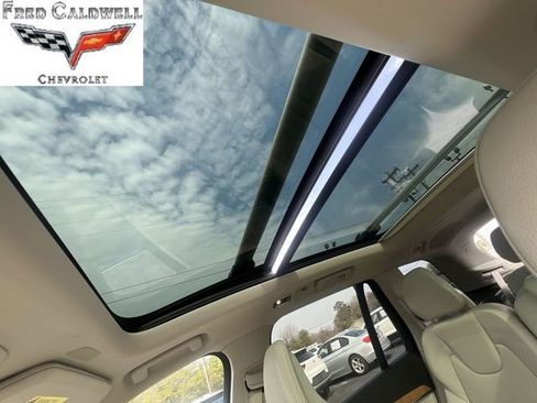 Used 2022 Volvo XC90 T8 Inscription Expression w/ Advanced Package image 18