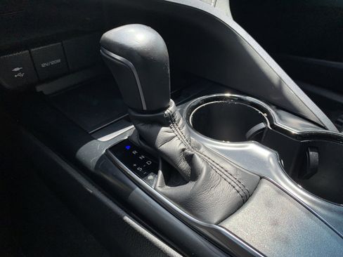 Used 2019 Toyota Camry SE image 26