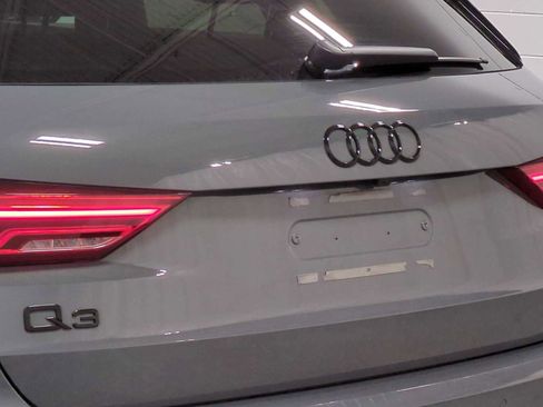 Used 2023 Audi Q3 2.0T Premium w/ Convenience Package AWD/4WD image 8