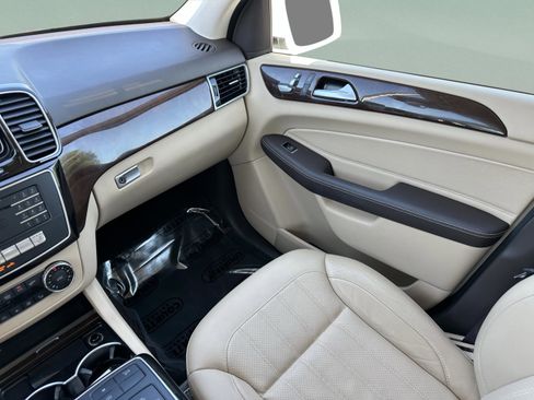 Used 2016 Mercedes-Benz GLE 350 4MATIC w/ Premium Package image 15